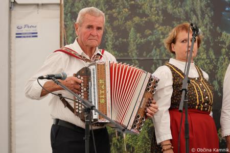 V Snoviku je potekala 5. tradicionalna prireditev z naslovom Cvetoča jesen  (52)